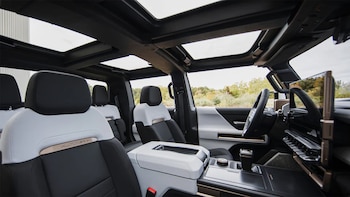 El interior del Hummer EV