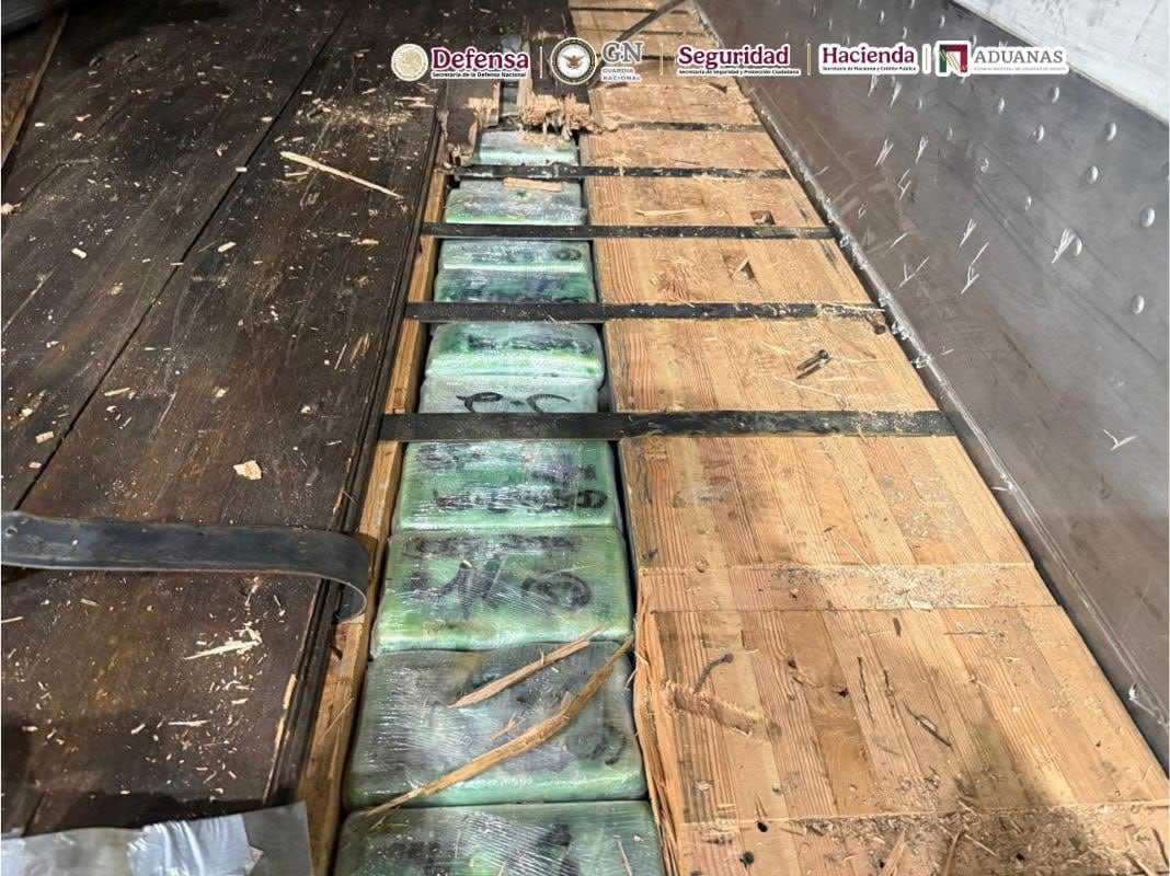 La droga estaba oculta en el camión. (X @GabSeguridadMX)