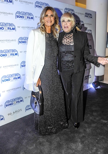 Todas las estrellas juntas para celebrar junto a Luis Scalella los 90 años de Argentina Sono Film