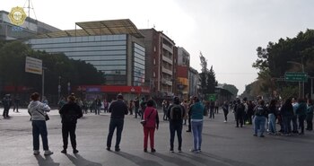 Maestros del SNTE también protestan