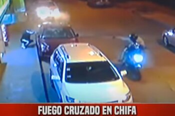 Exteriores del chifa "Dragón" en