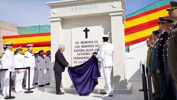 La Armada inaugura en Melilla un monumento en memoria de los marinos caídos desde 1497