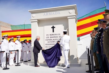 20/10/2026 El almirante de la Flota (Alflot) de la Armada Española, José Enrique Delgado Roig, y del presidente de la Ciudad Autónoma de Melilla, Juan José Imbroda, descubren una placa en el cementerio de la Purísima Concepción
POLITICA
GOBIERNO DE MELILLA