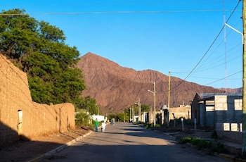 La venta de Valle Hermoso expuso un vacío legal porque la legislación argentina no tenía restricciones efectivas para la compra masiva de tierras rurales por extranjeros (El Federal)