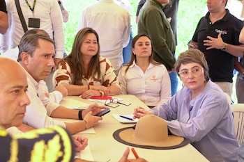 La ministra de Transporte, María Fernanda Rojas, lideró el diálogo directo con comunidades en Caldas para abordar el futuro de los peajes en la región - crédito Ministerio de Transporte