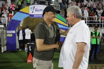 Los hinchas de Junior en la tribuna occidental cuestionaron a Alfredo Arias cuando el equipo perdía en Barranquilla - crédito Colprensa