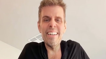 Perez Hilton necesitará cirugía: su familia revela que está “grave, pero estable”