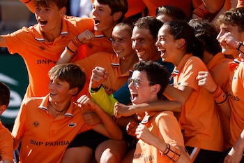 Nadal celebra junto a los