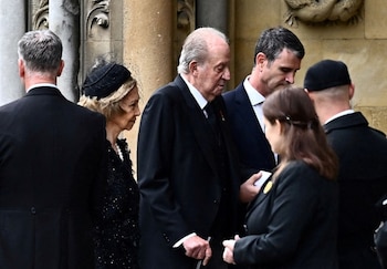 El rey Juan Carlos y la reina Sofía en el funeral de Isabel II (Marco Bertorello/Pool vía REUTERS)