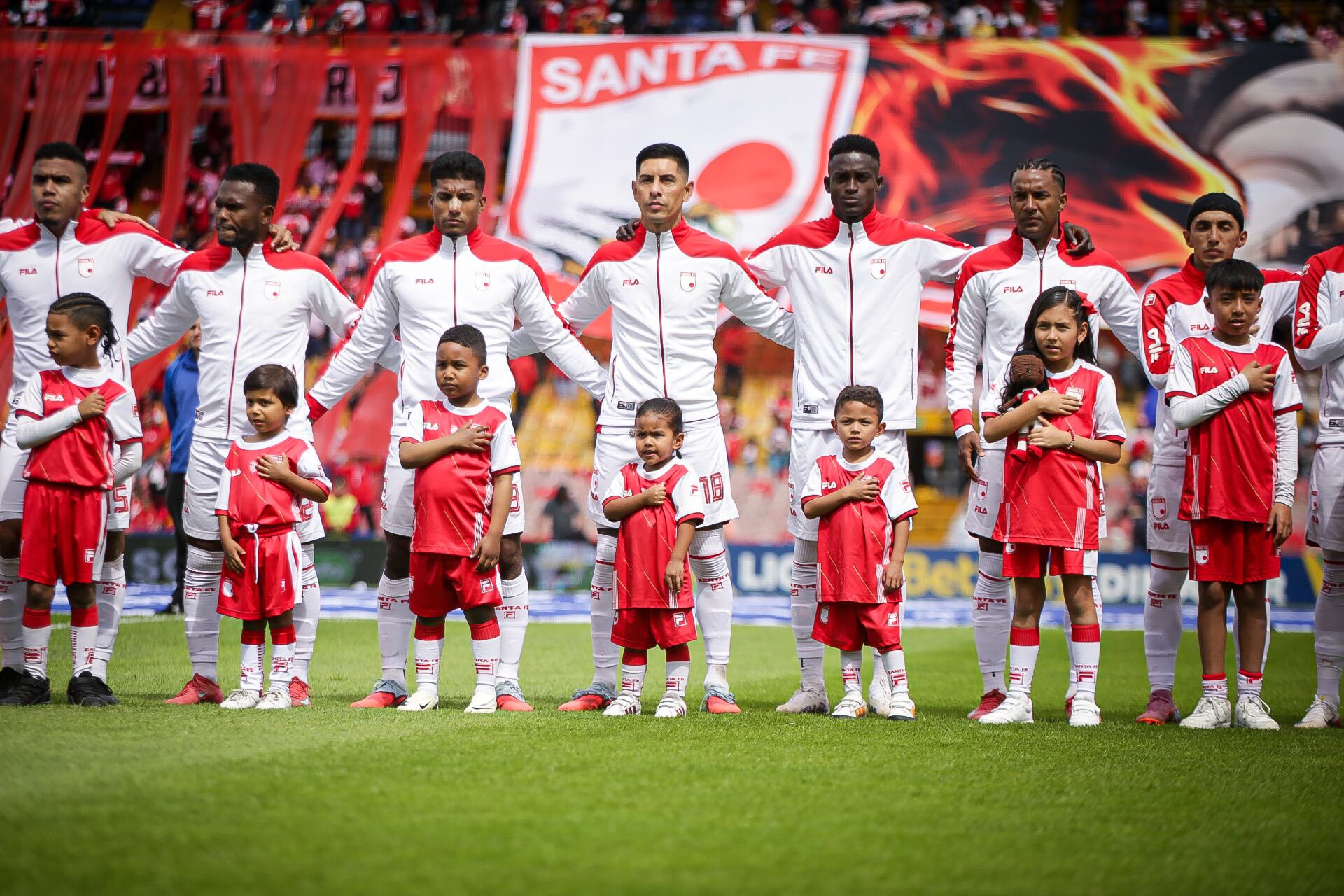 Santa Fe logró la clasificación a cuadrangulares de la Liga BetPlay en la última fecha con técnico interino y una campaña irregular - crédito Colprensa