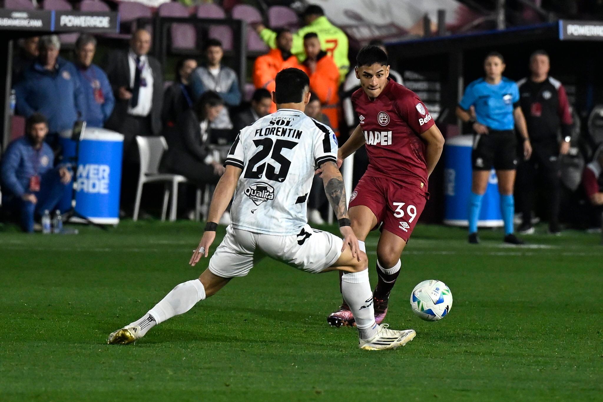 Lanús se mide con Central Córdoba (@clublanus)