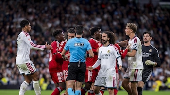 El Sevilla FC pide a LaLiga depurar "responsabilidades" por el "trato desigual" en el duelo ante el Real Madrid