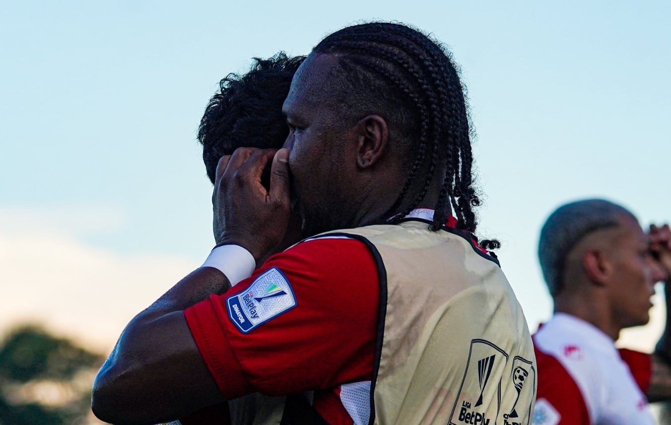 Hugo Rodallega ingresó al segundo tiempo con Santa Fe, en medio de las altas temperaturas de la tarde en Yopal - crédito Santa Fe