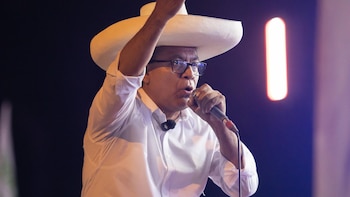 El candidato peruano de izquierda Roberto Sánchez pide la nulidad de las elecciones en el extranjero