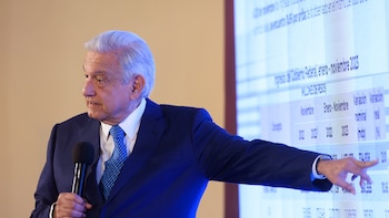 López Obrador admite que sus