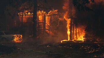 Mientras los incendios forestales arden, los meteorólogos prueban una nueva forma de advertir a las personas cerca de las llamas