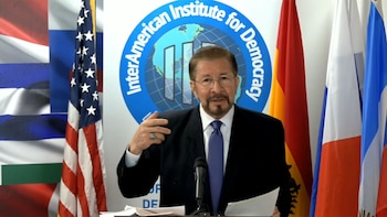 El Interamerican Institute for Democracy presenta la conferencia “Bolivia: Constitución del Estado Plurinacional es nula”