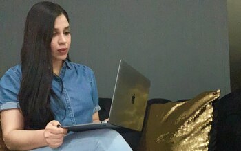 Emma Coronel abrió su cuenta