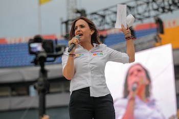Clara Luz Flores renunció al PRI en febrero de 2020 tras encabezar el municipio de General Escobedo en tres periodos diferentes. REUTERS/Daniel Becerril