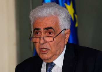 El ministro de Exteriores del