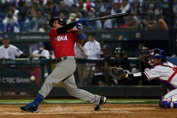 El bateador panameño Rubén Tejada