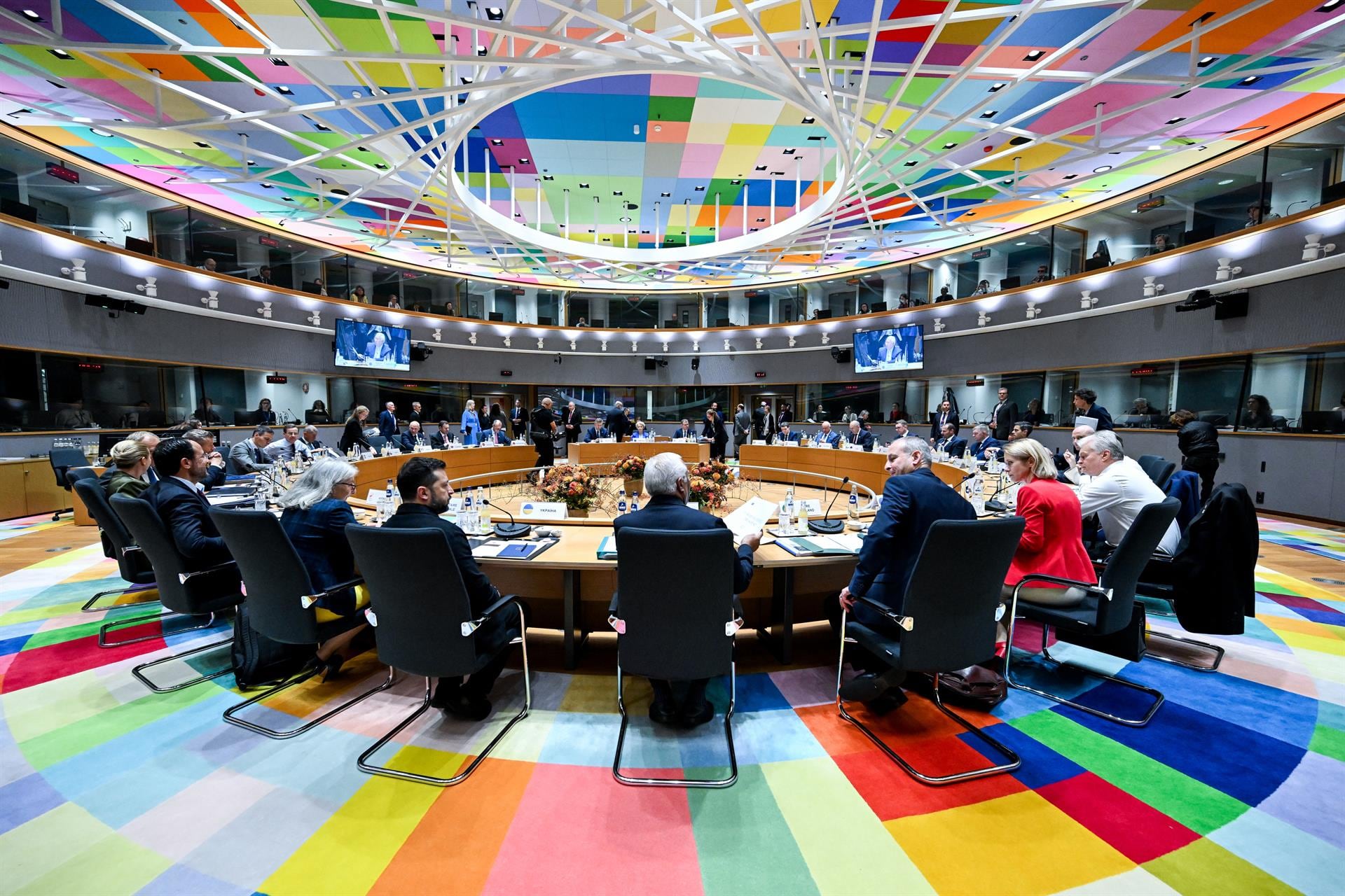 Los líderes de la UE lamentan las sanciones de EEUU al TPI y avisan con "medidas" para proteger al tribunal