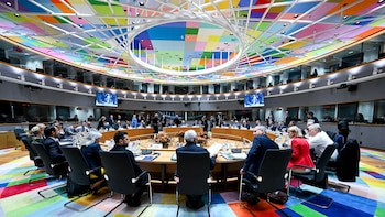 Los líderes de la UE lamentan las sanciones de EEUU al TPI y avisan con "medidas" para proteger al tribunal