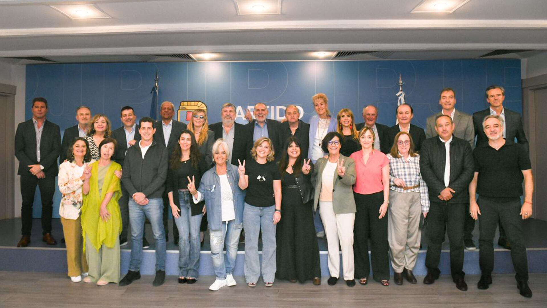 El kirchnerismo senatorial, en la cena de unión del miércoles pasado. Se ausentaron varios alfiles (Prensa PJ)