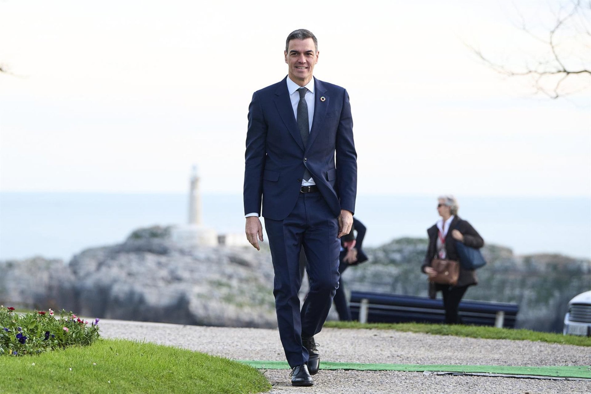Sánchez felicita el Día de Cantabria, que hoy recuerda "su mejor historia para construir el mejor futuro"