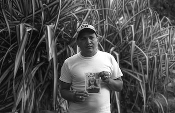 El padre de José comentó que continúa yendo al lugar donde descansa su hijo cada dos o tres semanas para conservar su recuerdo. (Cortesía: Museo de la Memoria Contra la Impunidad)