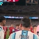 Tras el triunfo de Argentina ante Suiza, Dibu Martínez ventiló uno de los pases más importantes del mercado en pleno campo de juego