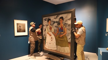 Suprema Corte estudia si puede frenarse la salida del país de piezas de Frida Kahlo