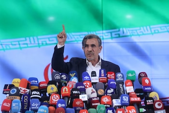 La operación conjunta de Estados Unidos e Israel buscó liberar a Ahmadinejad de su arresto domiciliario para posicionarlo como líder de un gobierno alternativo en Irán. (REUTERS/ARCHIVO)