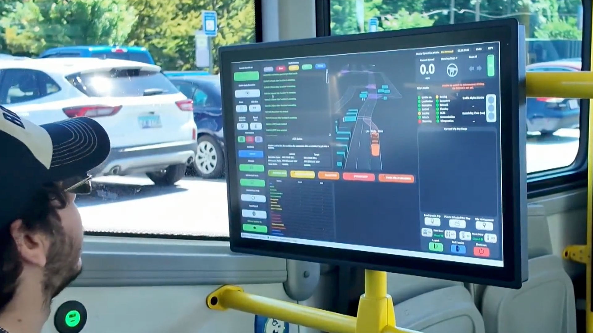Atlanta Beltline supervisa y gestiona el programa, mientras Beep opera y provee los autobuses autónomos del proyecto