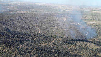 Incendio en la Infantería de Toledo: el Gobierno regional rebaja el nivel de riesgo por la evolución favorable del fuego que ya ha arrasado 200 hectáreas