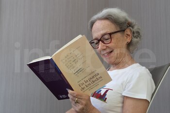 Ana María Gazzolo es autora