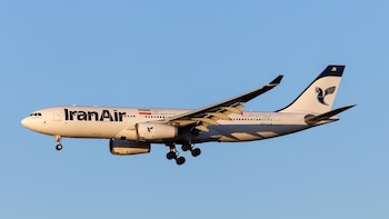 La ciudad santa musulmán de Irak suspendió a aerolíneas iraníes en cumplimiento de las sanciones de EEUU
