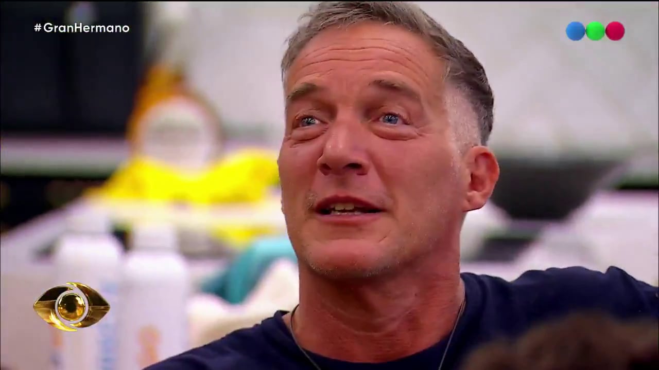 Eduardo Carrera, uno de los participantes más recordados de Gran Hermano 2003, viajó a España en un intercambio anterior