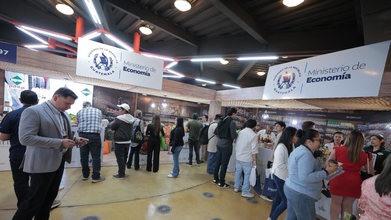 12 empresas guatemaltecas, 8 de ellas del interior del país, sostuvieron 97 citas de negocio, reportando oportunidades comerciales por Q63,043,742.52. (Foto cortesía Ministerio de Economía)