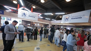 12 empresas guatemaltecas, 8 de ellas del interior del país, sostuvieron 97 citas de negocio, reportando oportunidades comerciales por Q63,043,742.52. (Foto cortesía Ministerio de Economía)