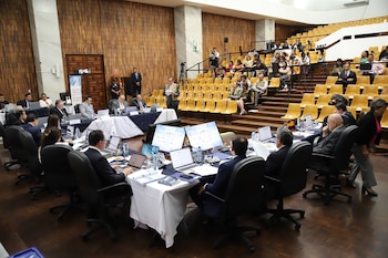 Comisión de Postulación inicia fase final para la elaboración de la nómina de aspirantes que será presentada por el Presidente Bernardo Arévalo. (fotografía: Organismo Judicial)