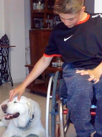 Cuando se estaba recuperando de la cirugía, le encontraron una infección y tuvieron que volver a operarlo