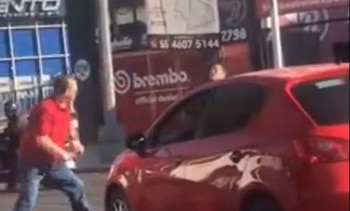 Alfredo Adame golpeado de nuevo