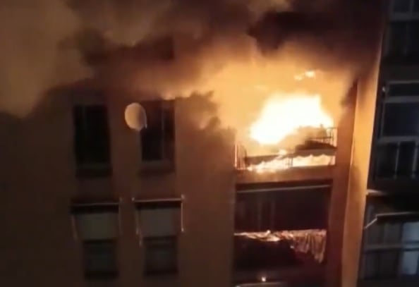 Incendio en el domicilio donde el niño de seis años falleció. (Policía Local de Granada).