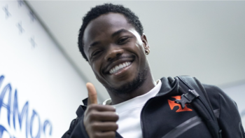 Andrés Gómez no deja de brillar con el Vasco da Gama: líder de asistencias en el fútbol brasileño