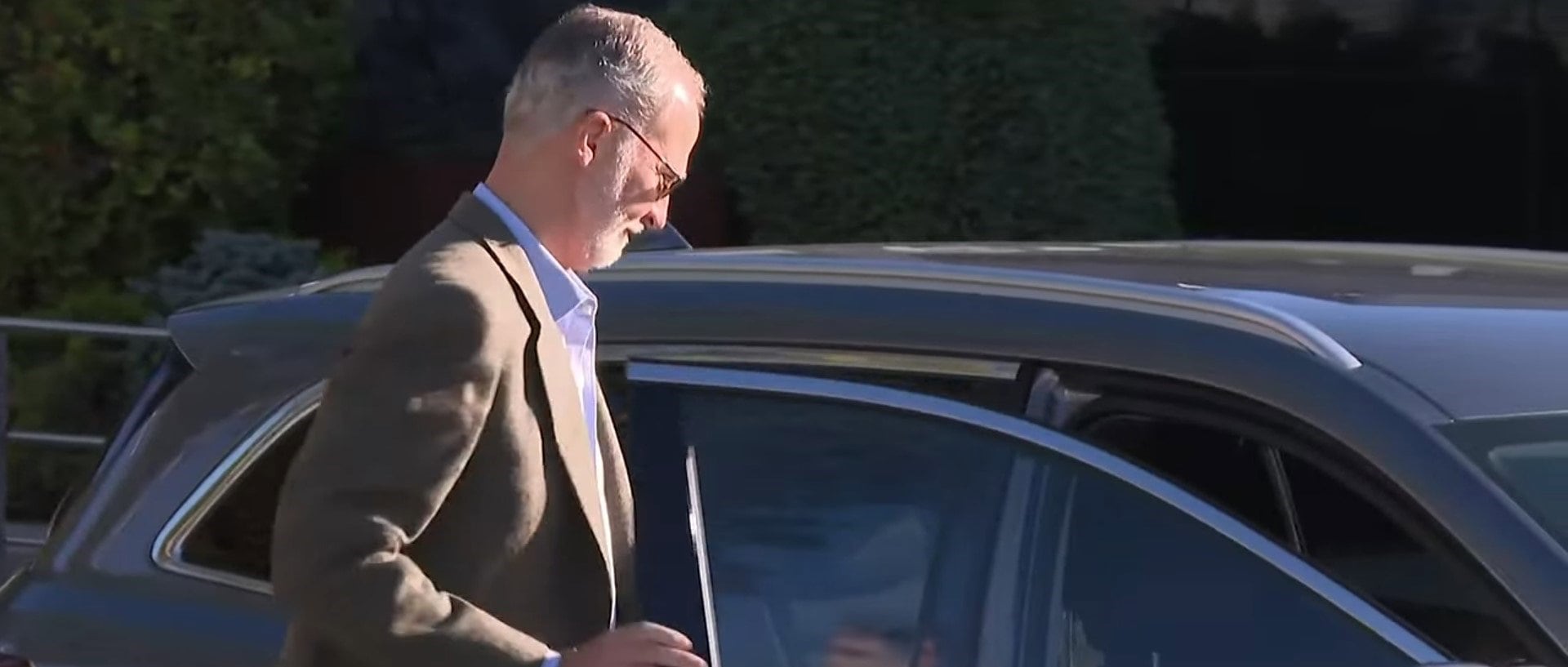 25/10/2026 El Rey Felipe VI a su salida del Intituto Oftalmológico Fernández-Vega de Oviedo.POLÍTICA