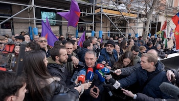 IU exige a Europa más