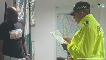 Dos policías en Cali fueron capurados señalados de pedirle 5 millones de pesos a un ciudadano para no capturarlo