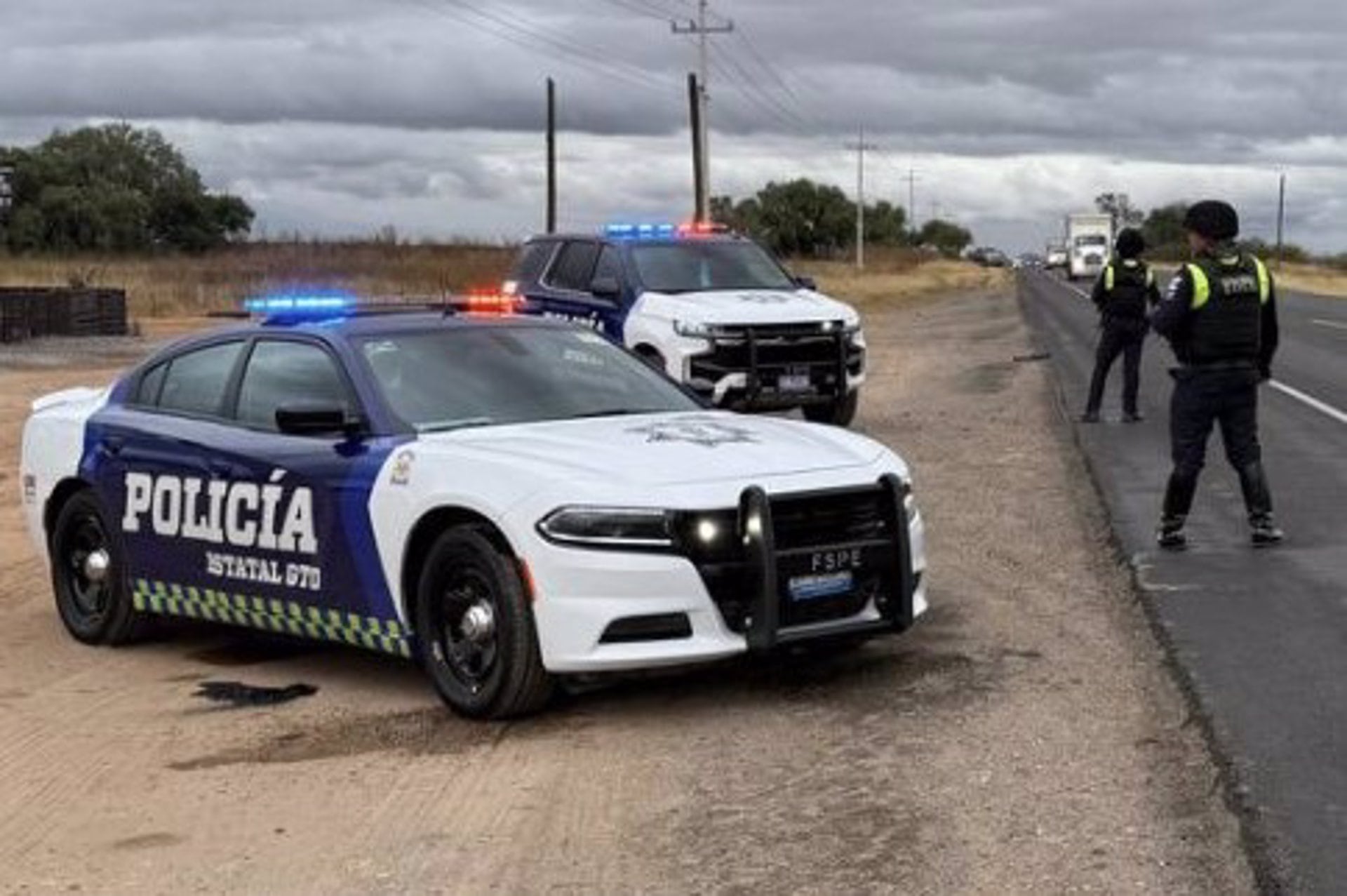 23/02/2025 Policía en el estado de Guanajuato, México.
Cinco mujeres y tres hombres han muerto ejecutados en una casa de Alameda de Vista Hermosa, en Cortázar, en el estado mexicano de Guanajuato, según ha informado las autoridades.
SOCIEDAD CENTROAMÉRICA MÉXICO
ESTADO DE GUANAJUATO, MÉXICO