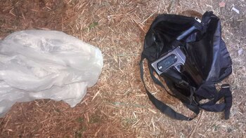 El morral y la pistola